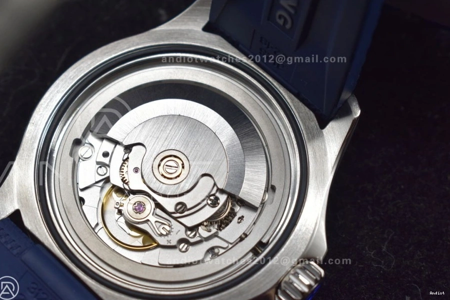 Best 1:1 Blue Rubber SS BLSF A2824 White Dial SuperOcean on Edition Automatic 42 Strap 0414